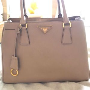 Beautiful authentic Prada tote bag